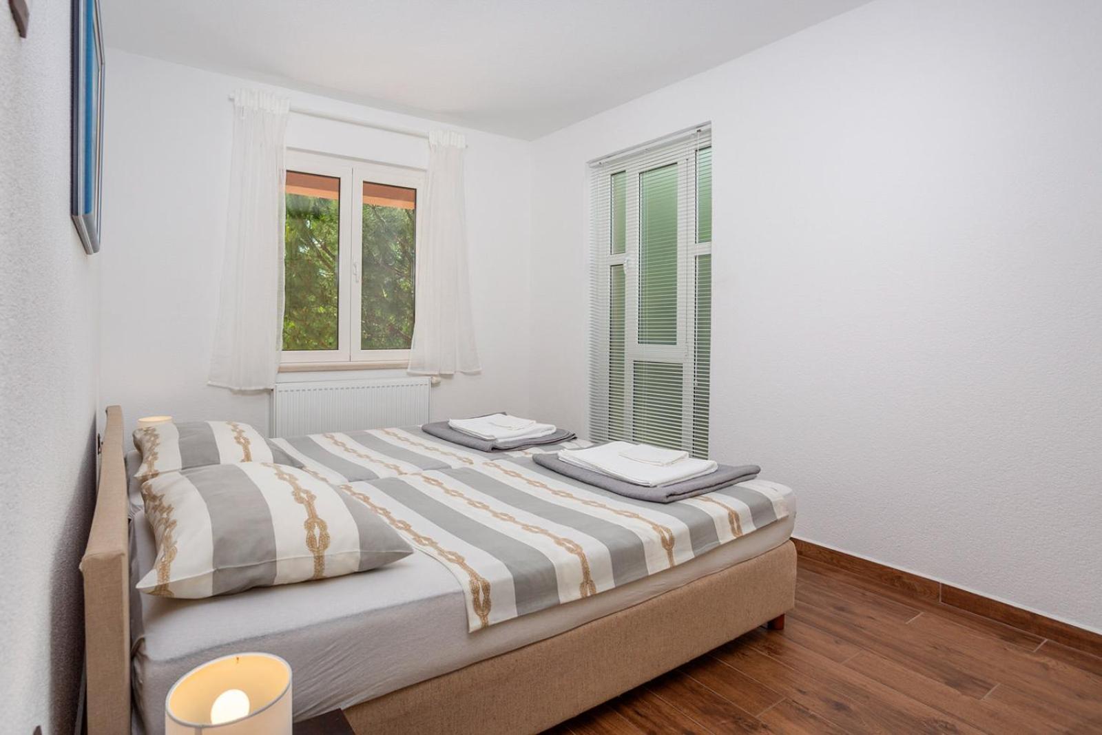 Apartments Villa Temer Pinezici  Exterior photo